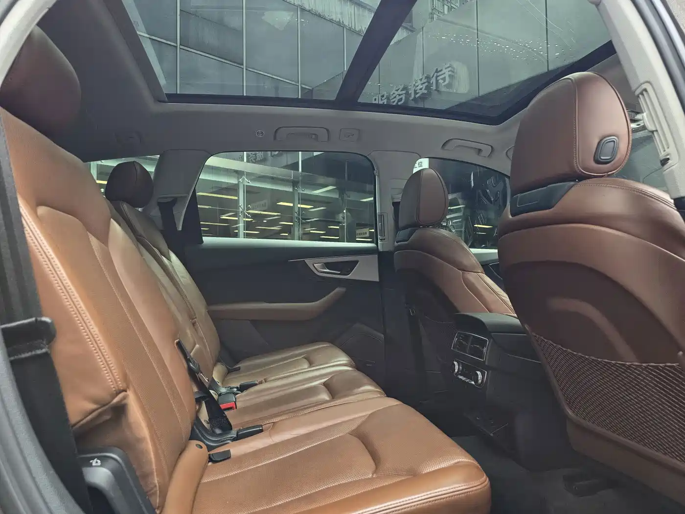 Photo 10 - Audi Q7