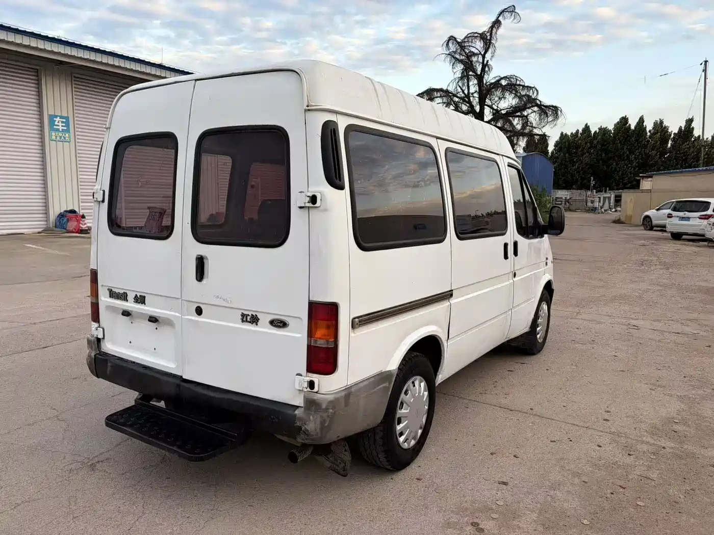 Ford Classic Transit 2016 2016 Model 2.8T Diesel Short Wheelbase 6-Seat Medium Roof Multi-Purpose Vehicle JX493ZLQ4