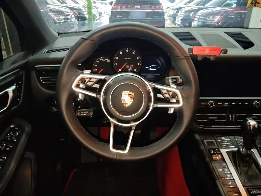 Porsche Macan 2018 Macan 2.0T фото 7