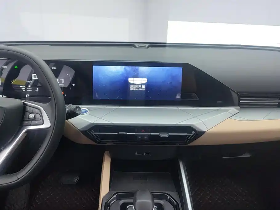 Geely Haoyue PRO 2024 2024 1.5T DCT Free Roaming+