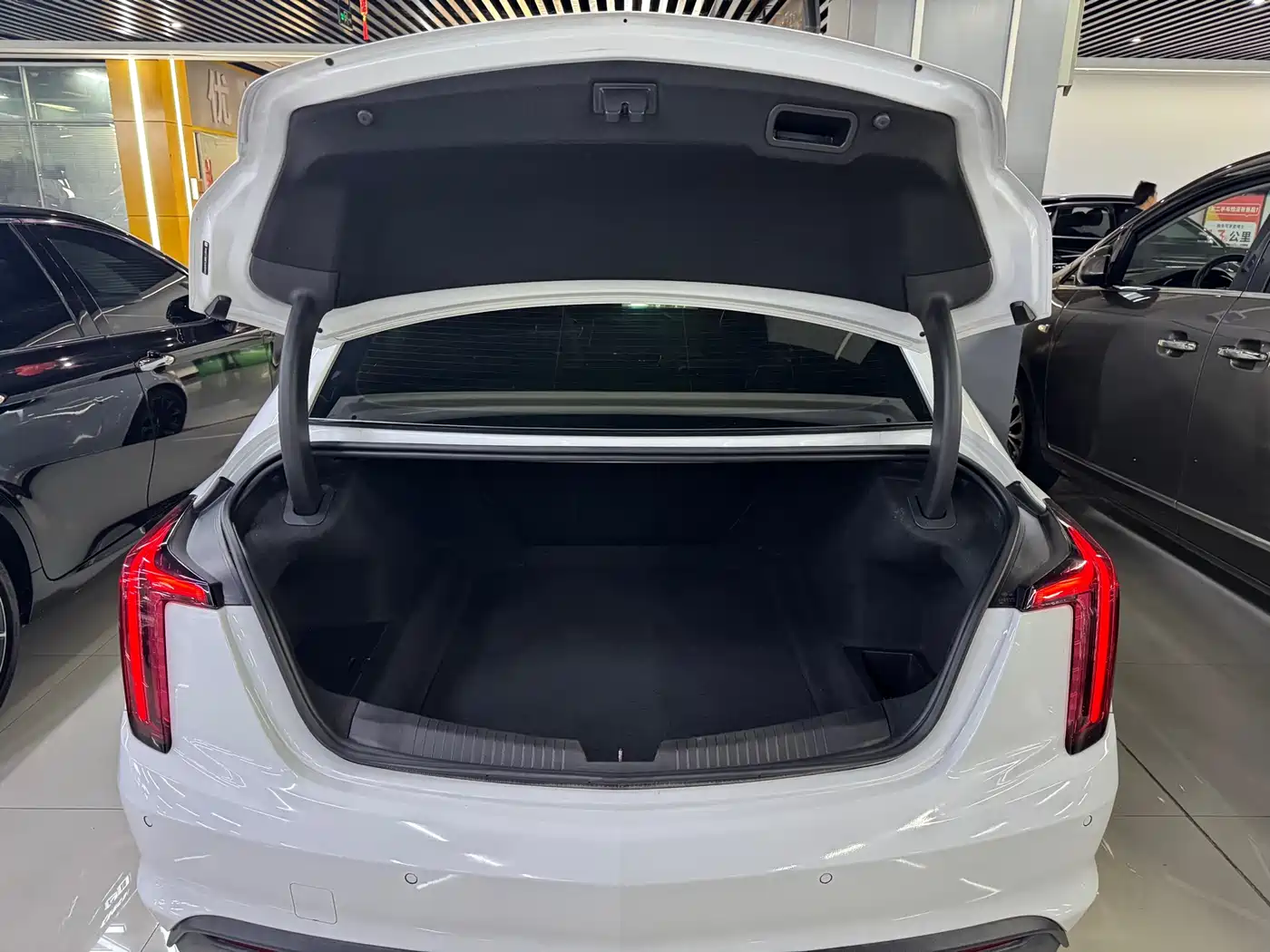 Cadillac CT5 2021 28T Luxury фото 16