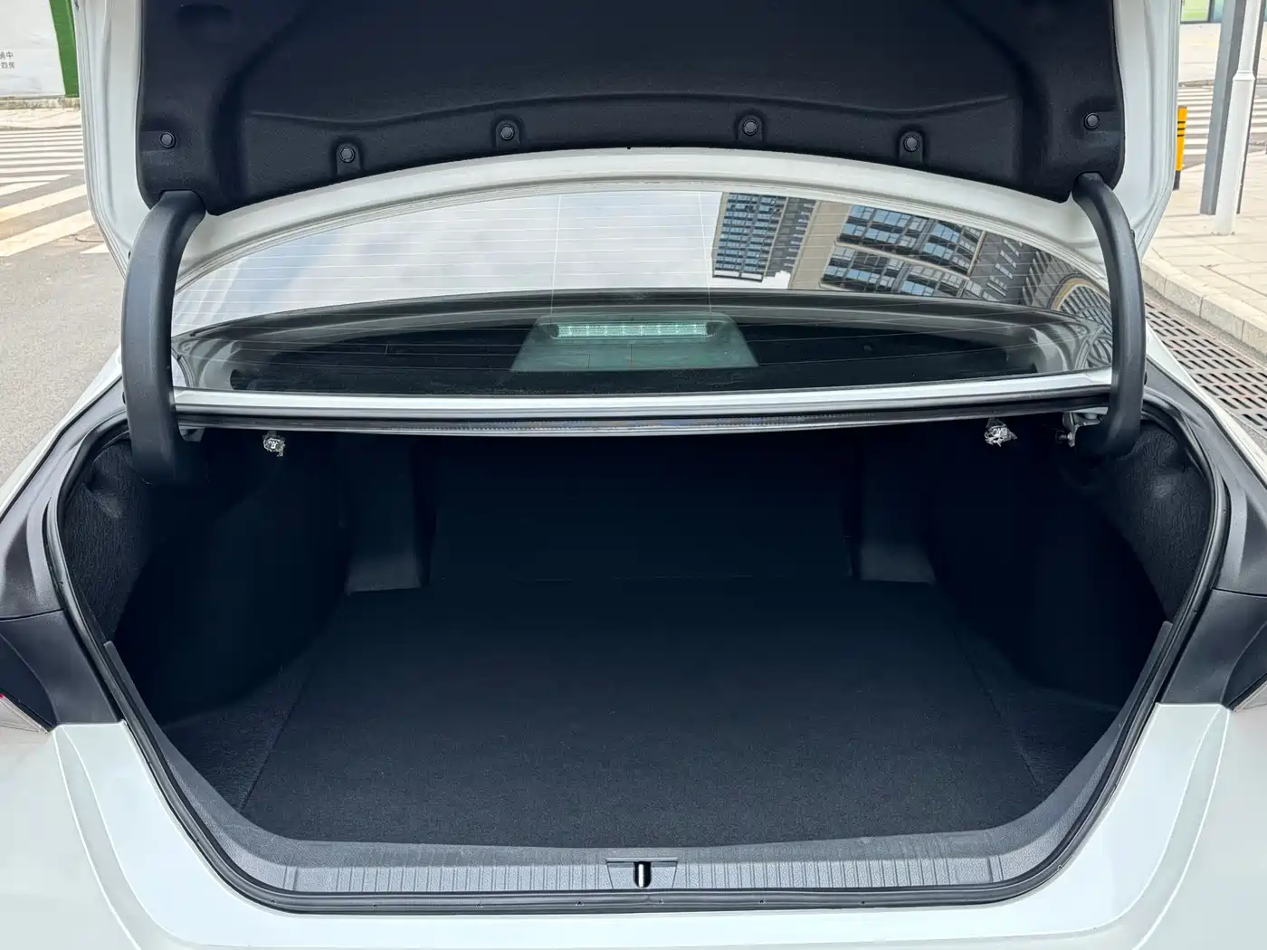Toyota Avalon 2023 2.0L Luxury Edition фото 23