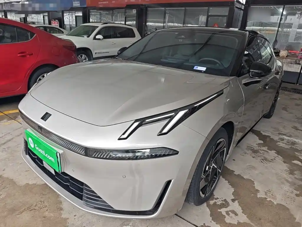 Lynk & Co 07 EM-P 2024