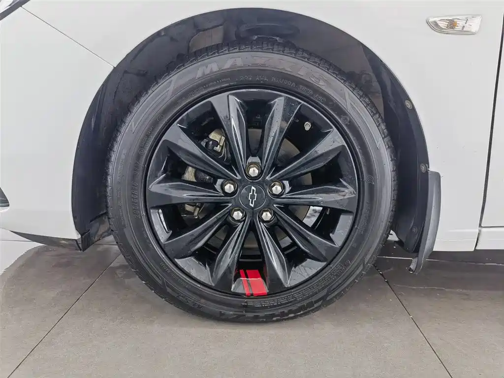 Chevrolet Monza 2020 Mild Hybrid Redline 320T Dual-Clutch Joy Edition фото 17