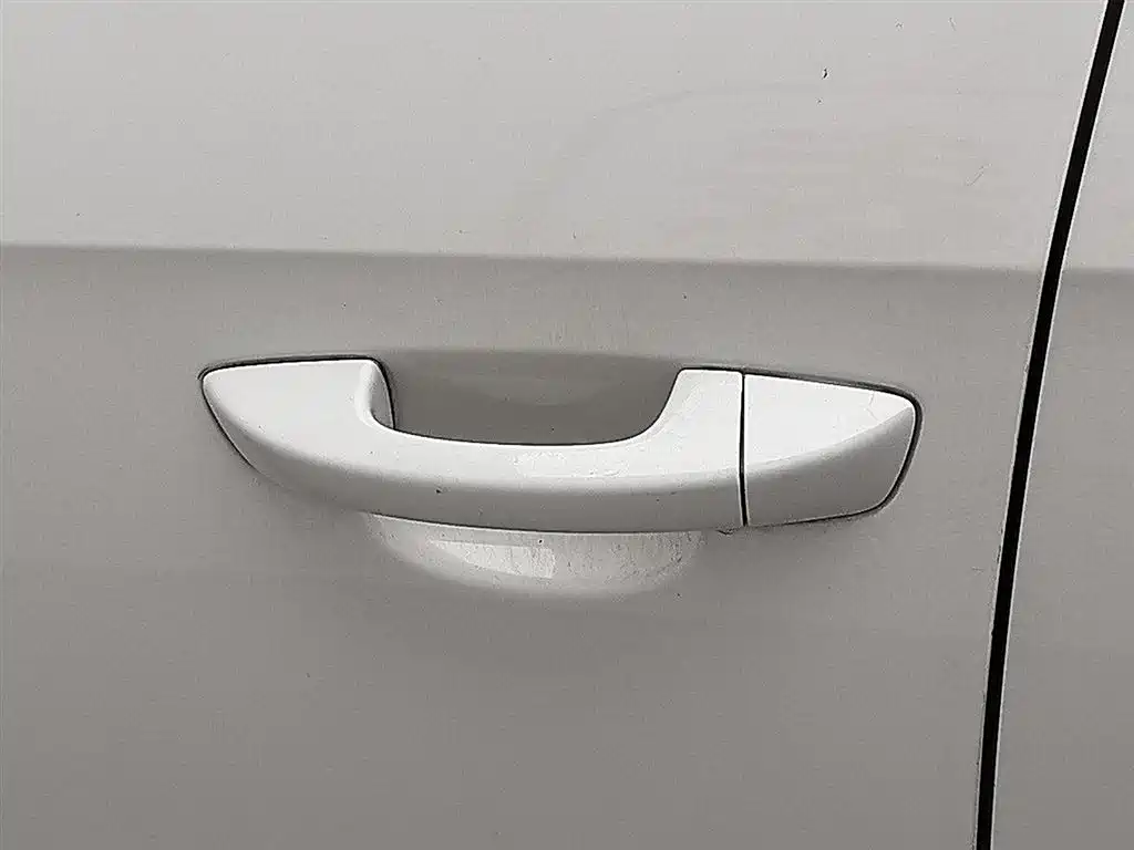Volkswagen Lavida 2015 230TSI DSG Comfort Edition фото 18