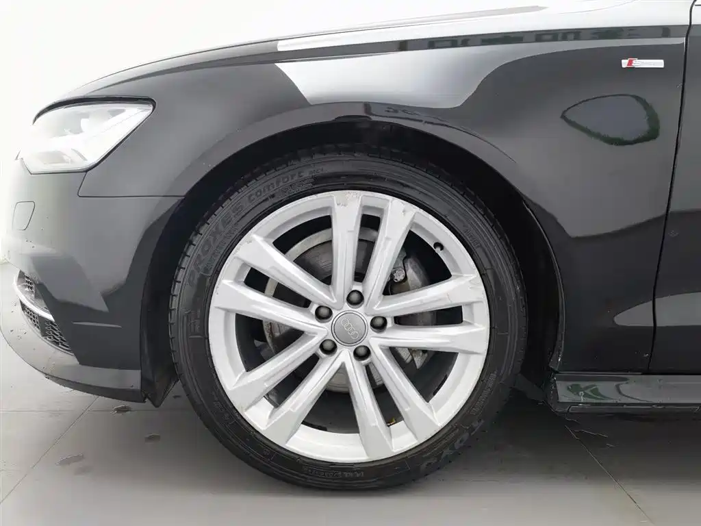 Audi A6L 2018 30th Anniversary 30 FSI Style фото 17
