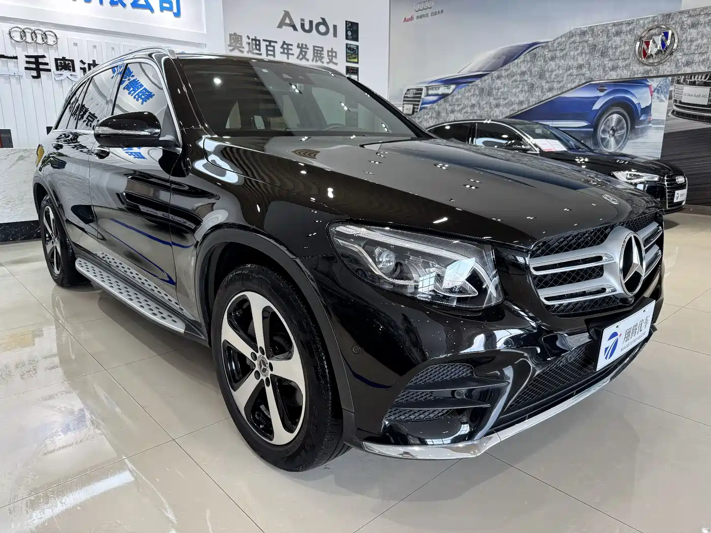 Mercedes-Benz GLC 2019 Facelift GLC 260 L 4MATIC Luxury фото 3
