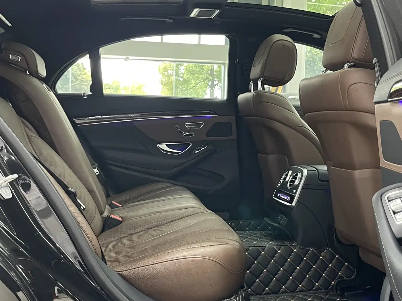 Mercedes-Benz S-Class 2017 S 320 L Business Upgrade Edition фото 24