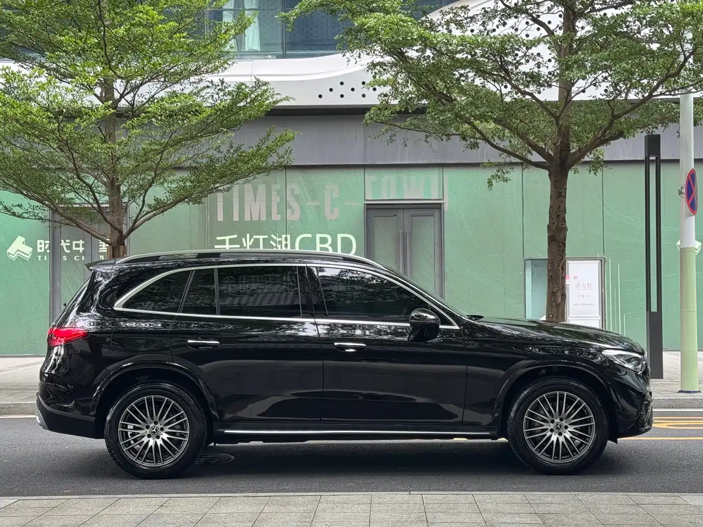 Mercedes-Benz GLC 2025 Facelift GLC 300 L 4MATIC Dynamic 7-seater фото 4