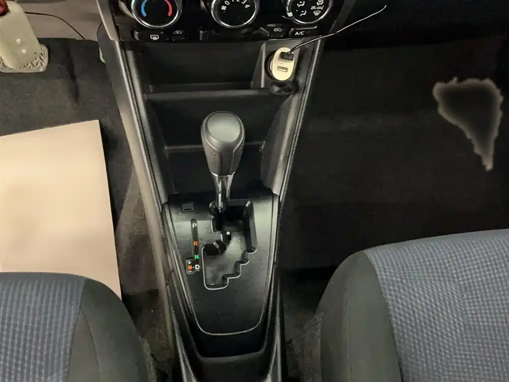 Toyota YARiS L Zhi Xuan 2016 Facelift 1.5E CVT Charming Edition фото 11