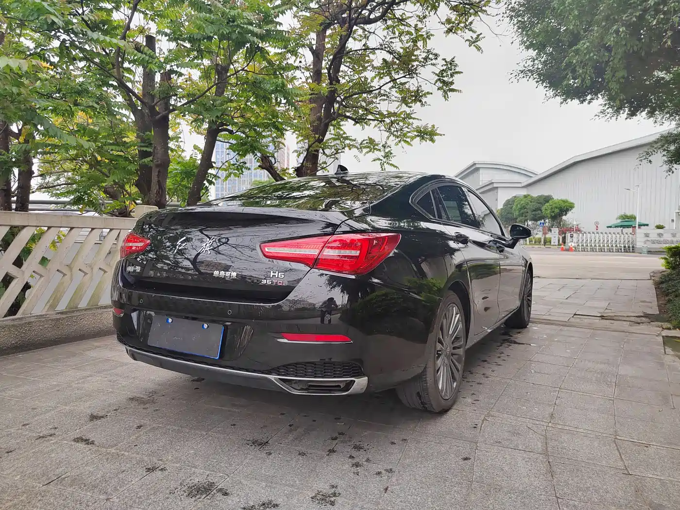 Hongqi H5 2020 1.8T Automatic Smart Connection Qi Enjoy Edition фото 15