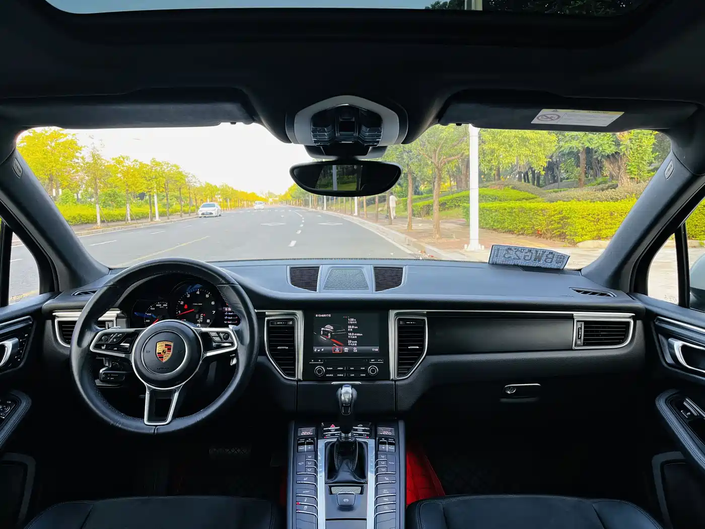 Porsche Macan 2017 Macan 2.0T фото 11