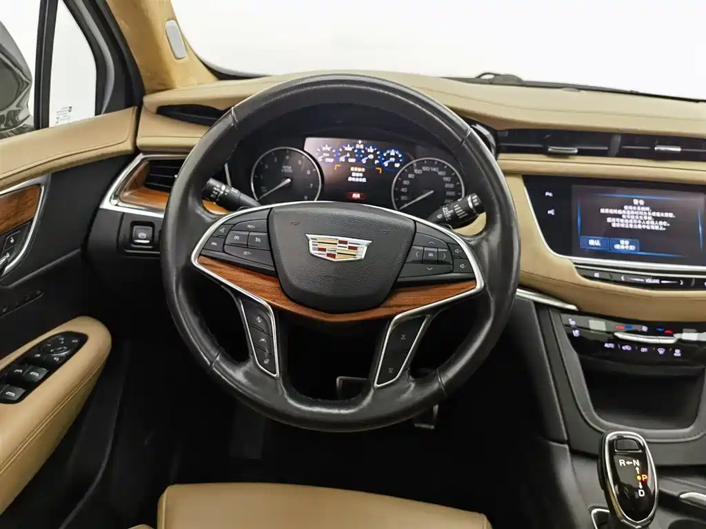 Cadillac XT5 2016 28T AWD Platinum Edition фото 11