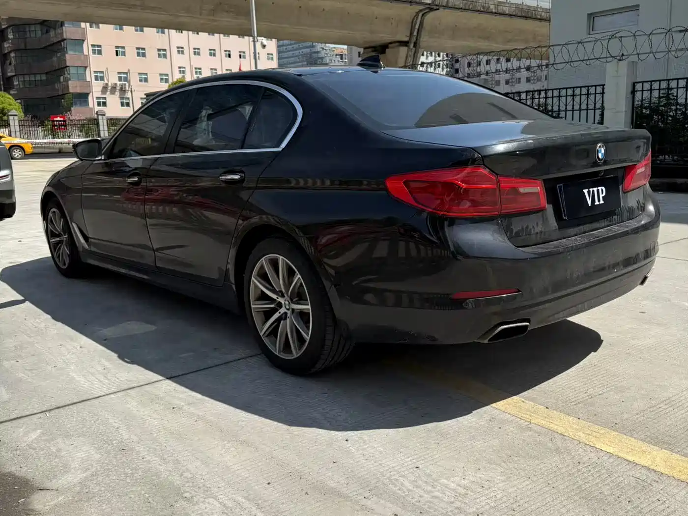 BMW 5 Series 2018 528Li Launch Special Edition фото 7