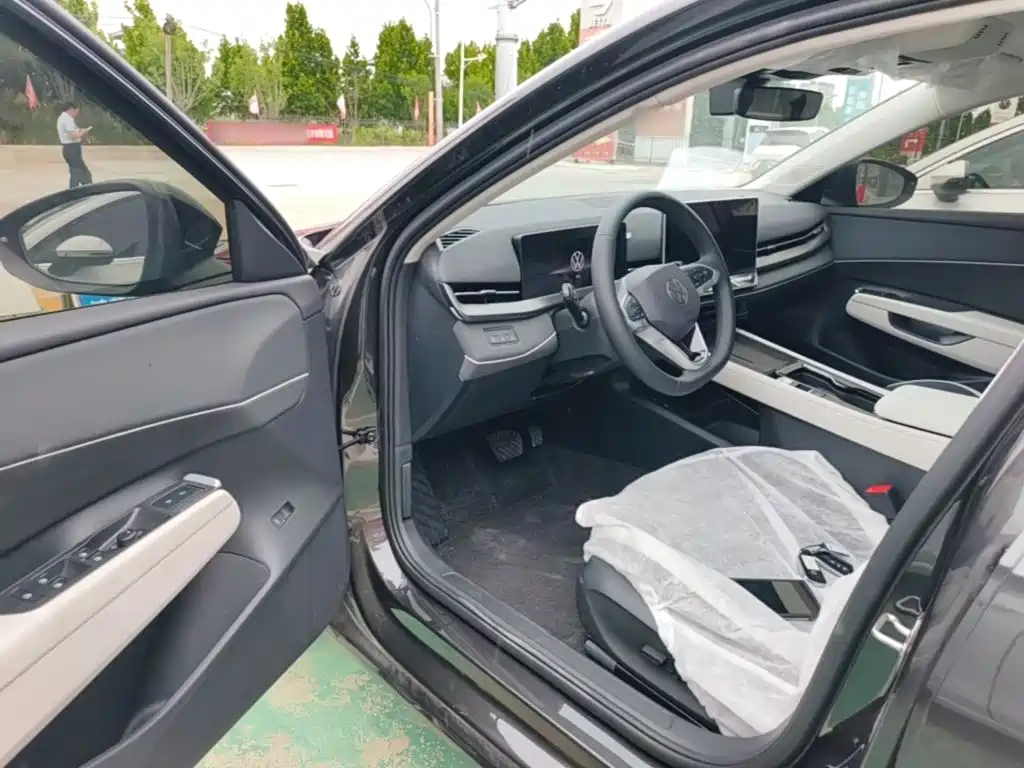 Volkswagen Sagitar 2026 2025 300TSI DSG Mid-range Edition