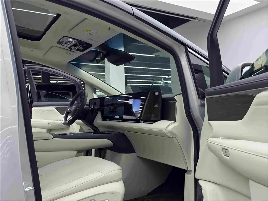 Buick Zhijing Shijia 2025 2026 Model PHEV Base Version