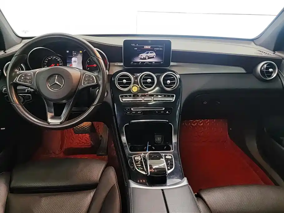 Mercedes-Benz GLC 2019 Model GLC 200 L 4MATIC фото 12