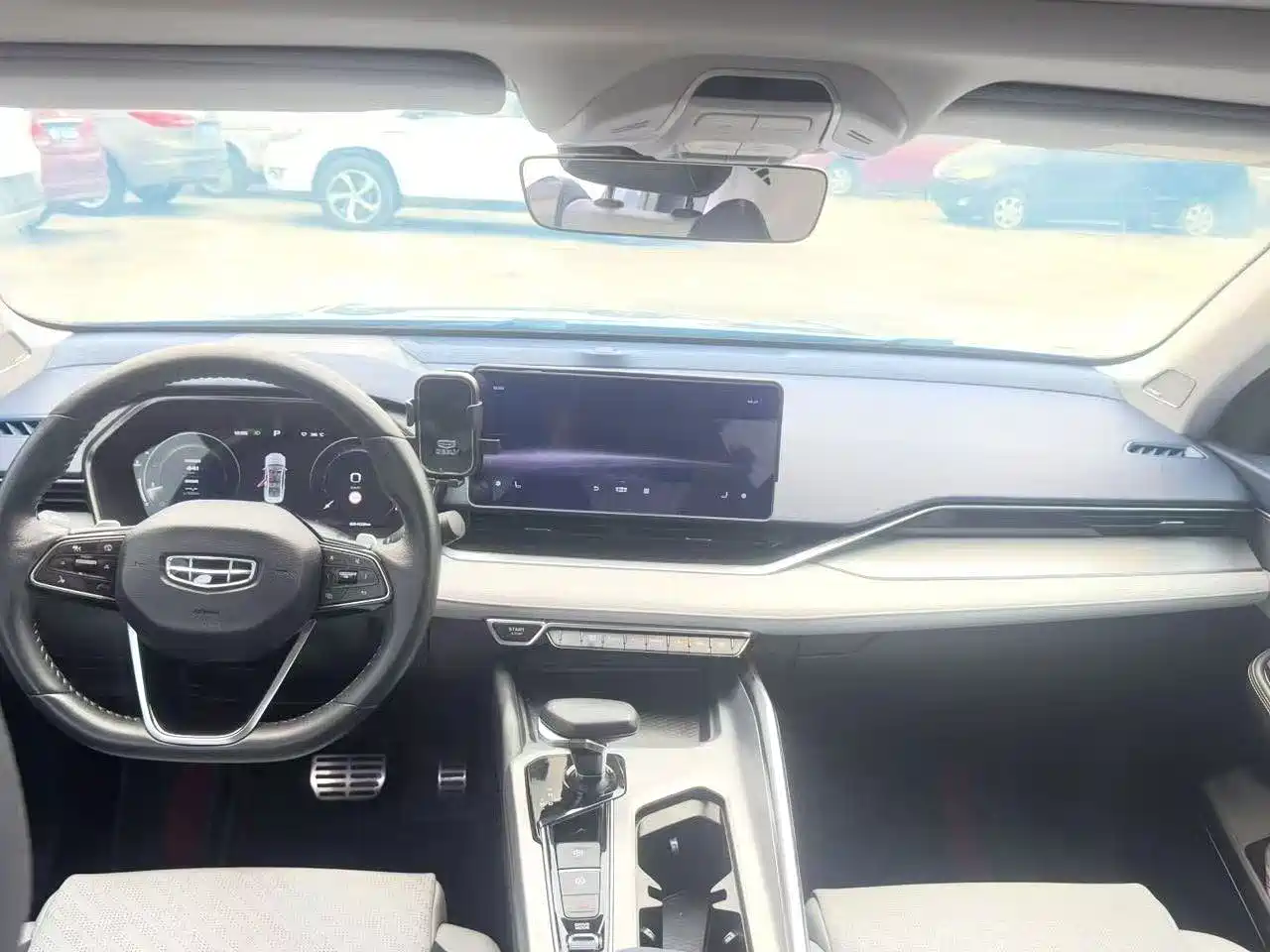Фото 6 - Geely Preface