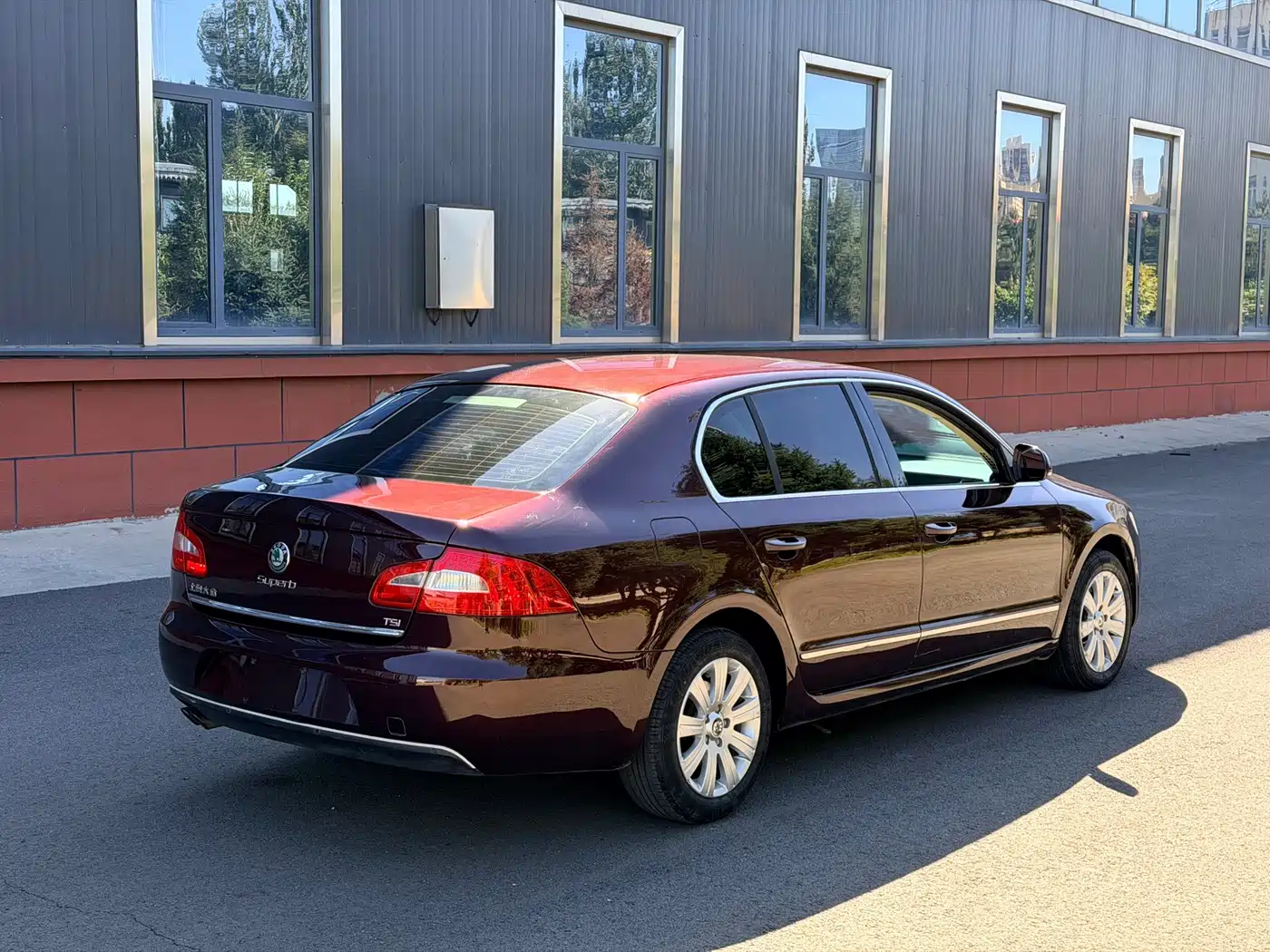 Škoda Superb 2013 2012 1.8TSI Automatic Noble Elegance Edition