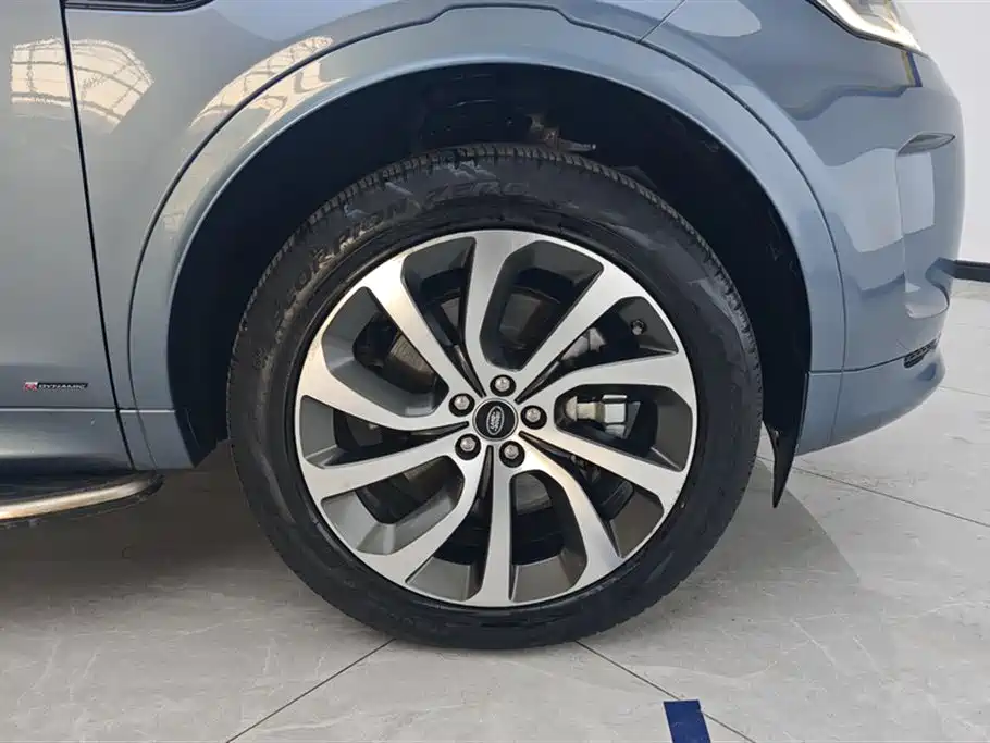 Land Rover Discovery Sport 2020 249PS R-Dynamic Performance фото 6