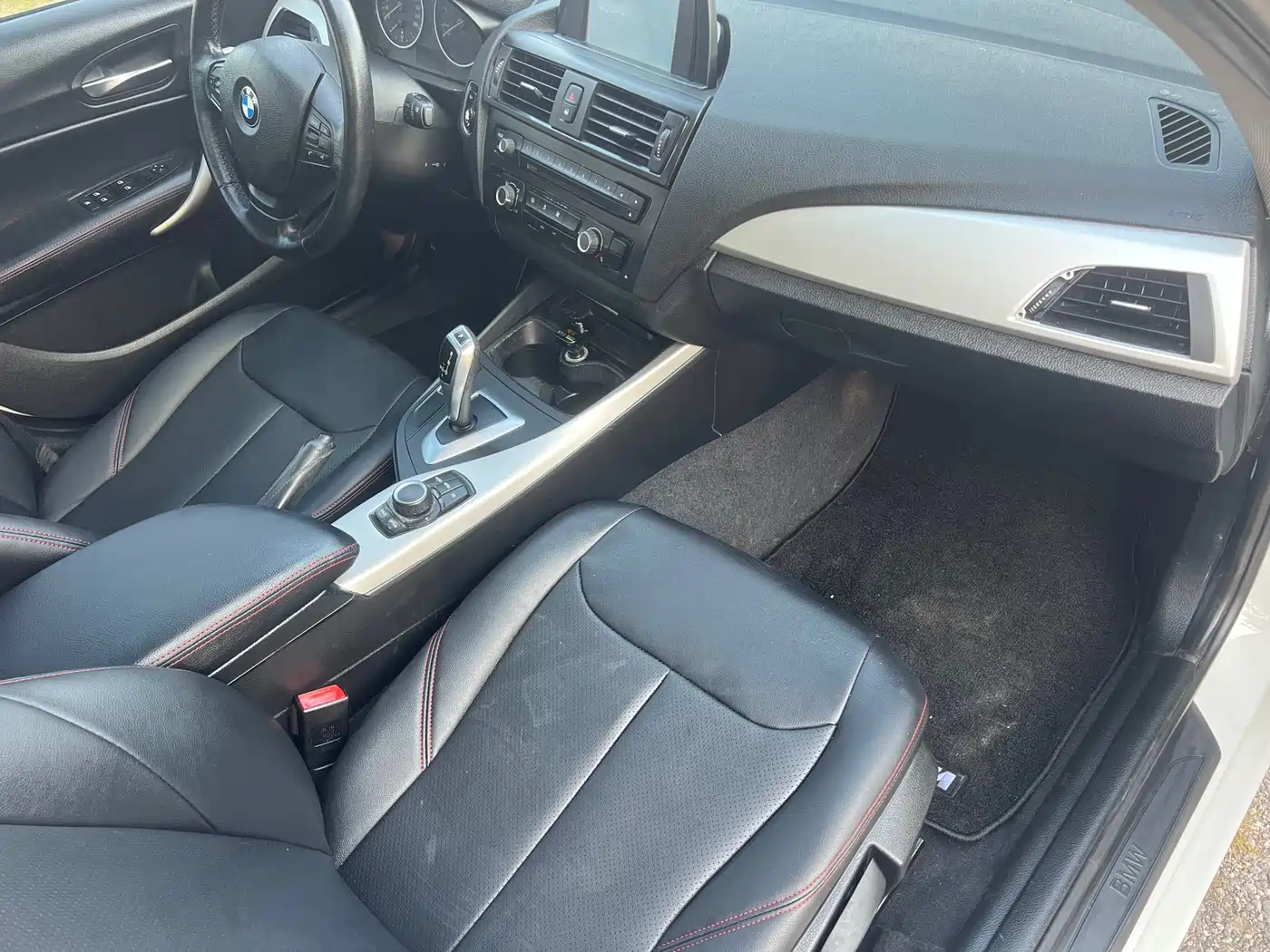 BMW 1 Series (Import) 2013 Facelift 116i Leading Model фото 10