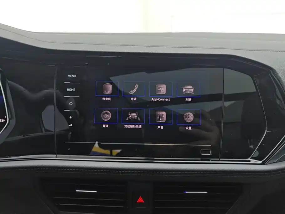 Volkswagen Sagitar 2021 280TSI DSG Surpassing Edition фото 13