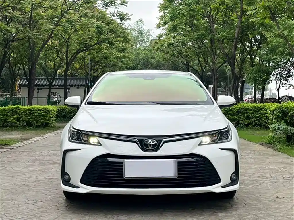Toyota Corolla 2021 1.2T S-CVT Elite PLUS Edition фото 25