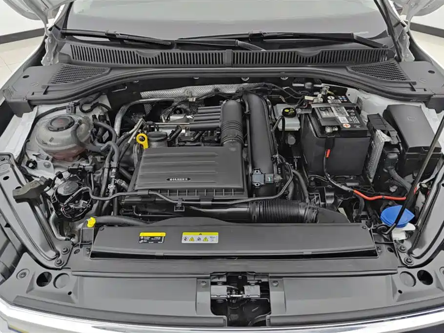 Volkswagen Sagitar 2021 280TSI DSG Surpassing Edition фото 10