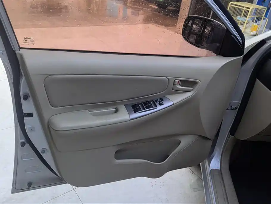 Toyota Corolla 2013 1.6L Automatic Excellence Edition фото 7