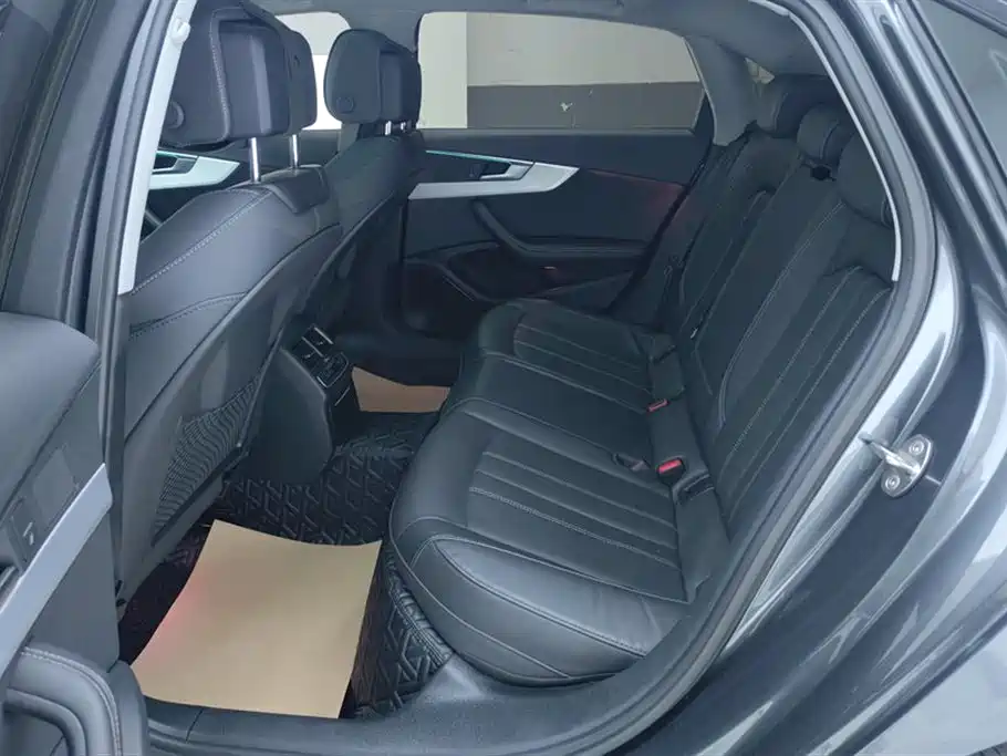 Audi A4L 2022 40 TFSI Luxury Dynamic фото 11