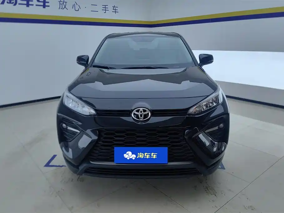 Toyota Wildlander 2023 2.0L CVT FWD LE фото 2