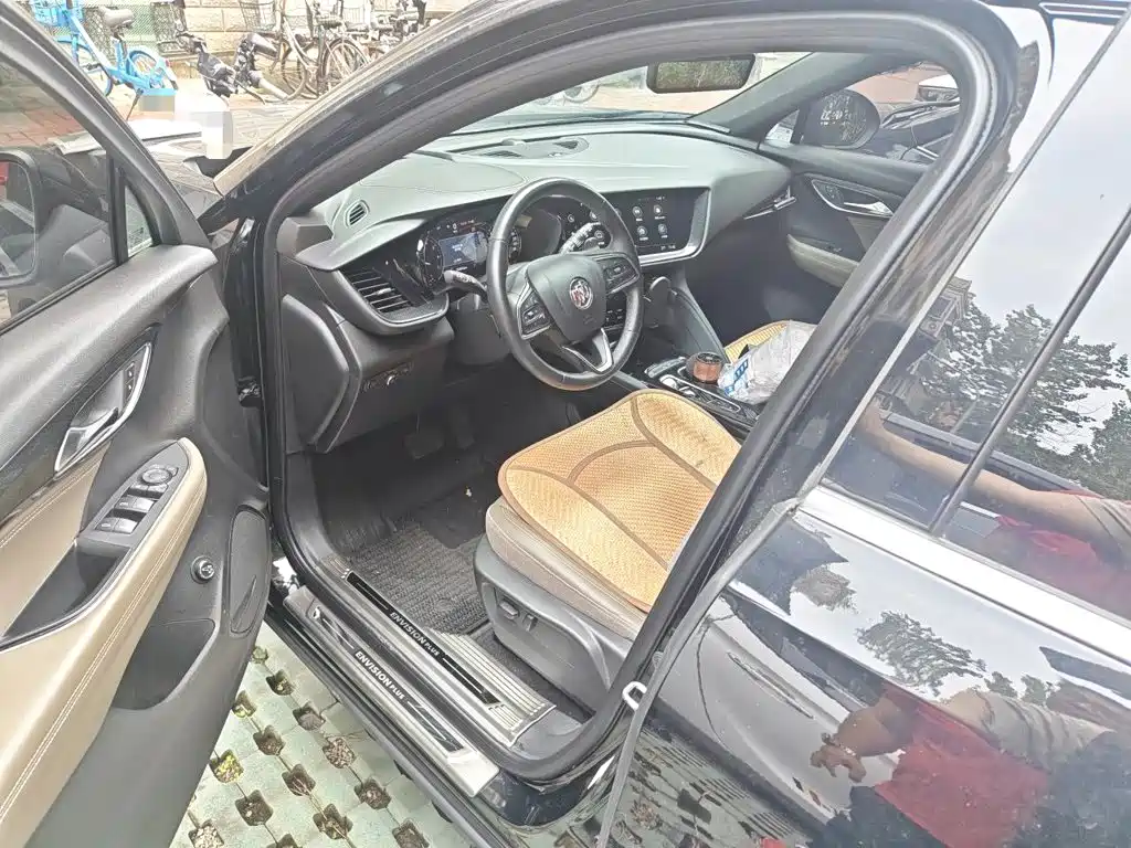 Photo 17 - Buick Envision Plus