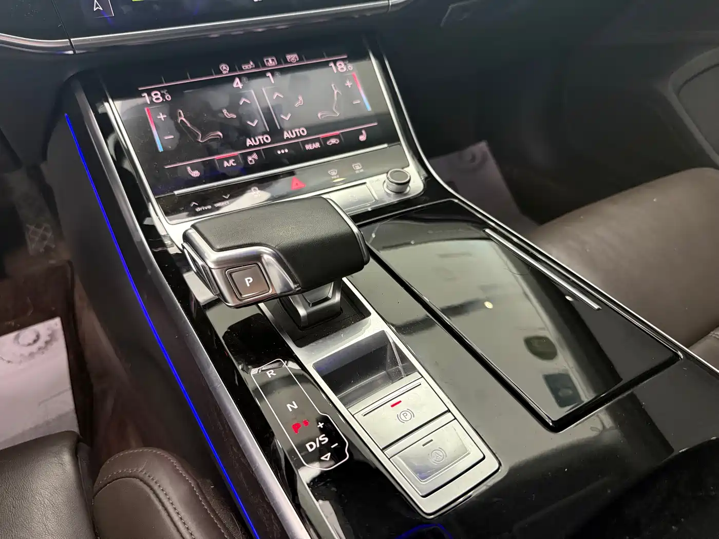 Audi A8 2019 Plus A8L 50 TFSI quattro Comfort фото 9