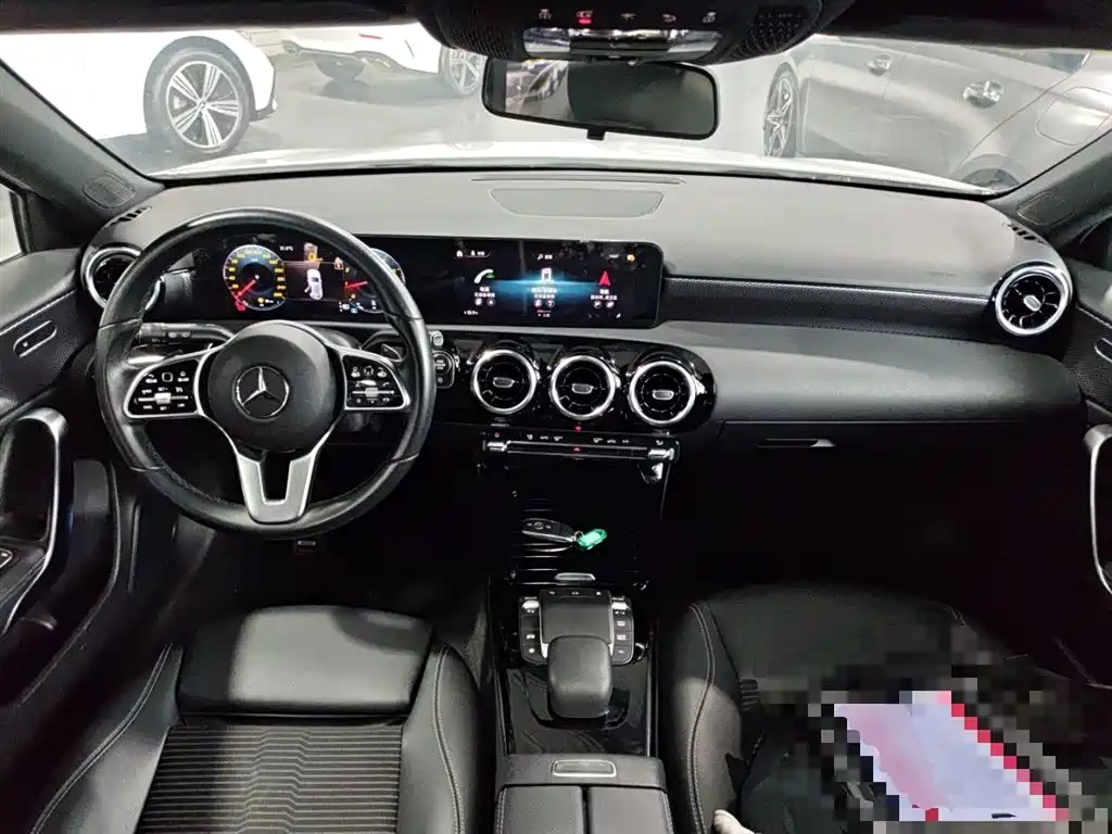 Mercedes-Benz A-Class (Import) 2022 A 200 Dynamic фото 16