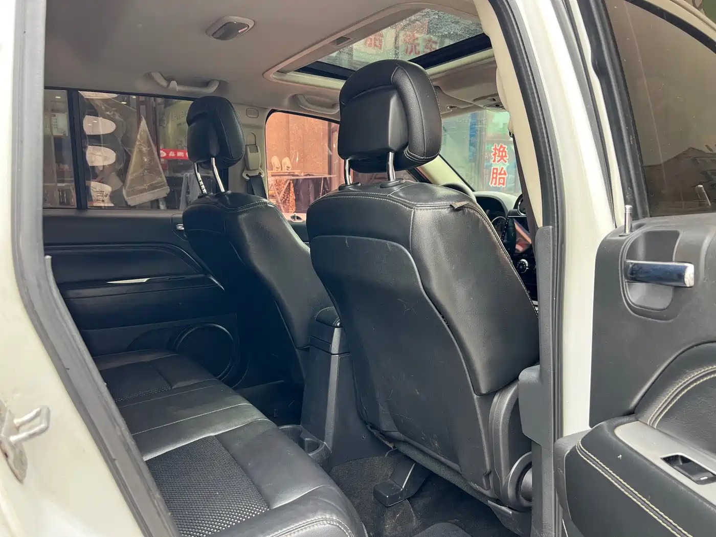 Jeep Compass (Import) 2014 2014 2.4L 4WD Serpentine Collector's Edition