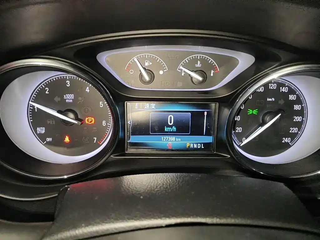 Photo 4 - Buick Envision Plus
