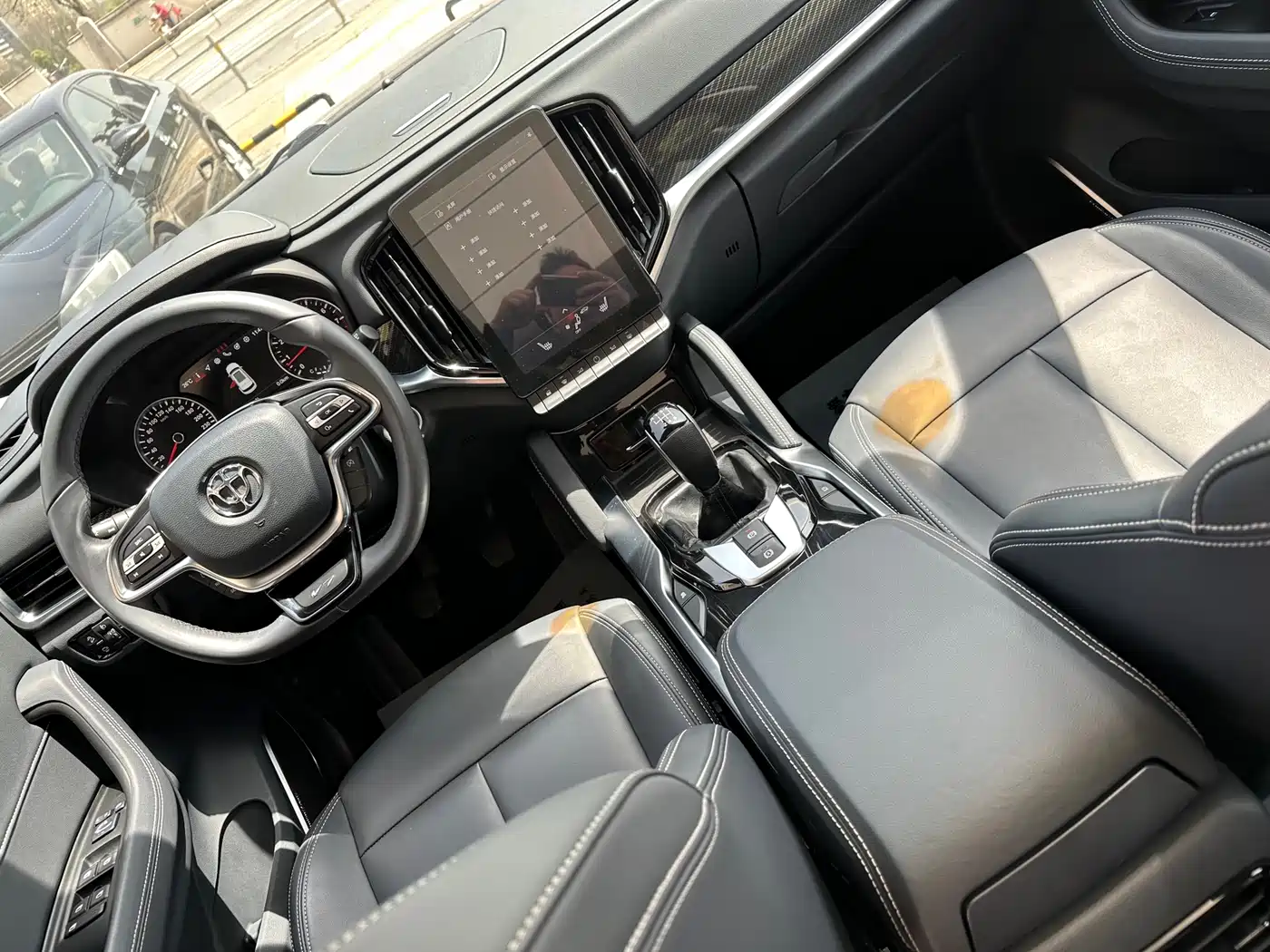 Zhonghua V7 2019 2018 280T Manual Luxury 5-Seater