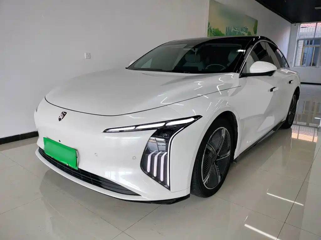 2024 Dongfeng Fengxing Stellar S7