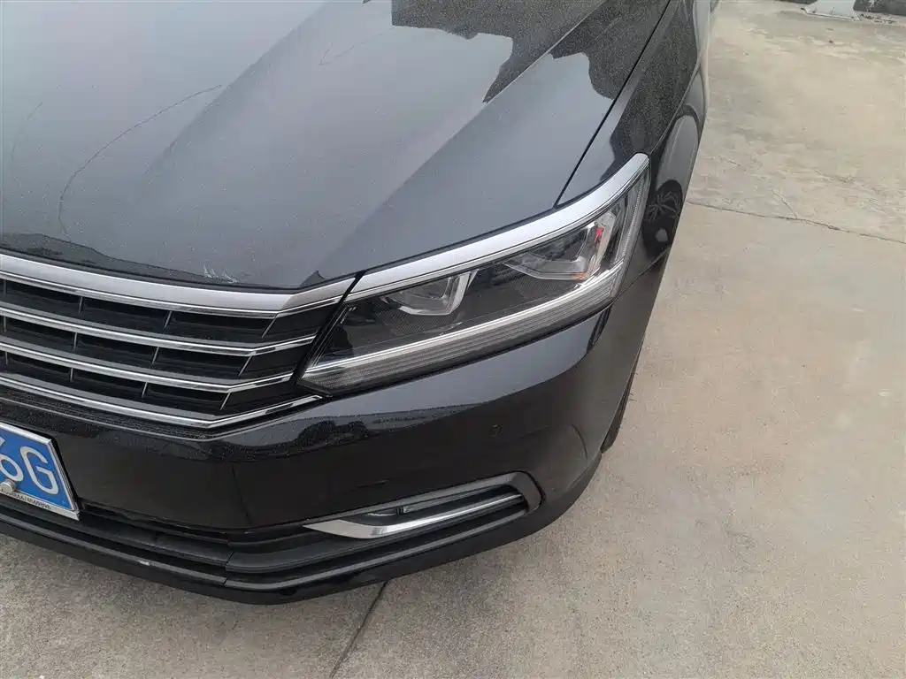 Volkswagen Passat 2017 330TSI DSG Prestige фото 24
