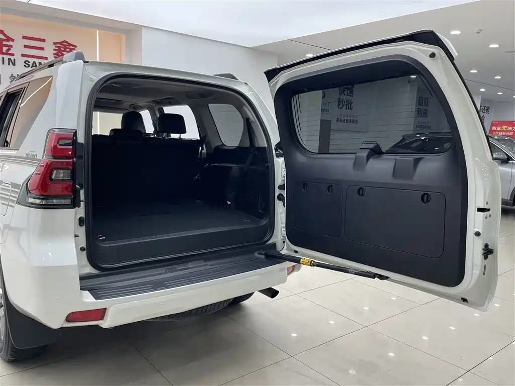 Toyota Prado 2018 3.5L Auto TX фото 34