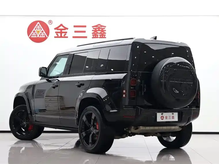 Land Rover Defender 2024 110 3.0T P400 XS фото 3