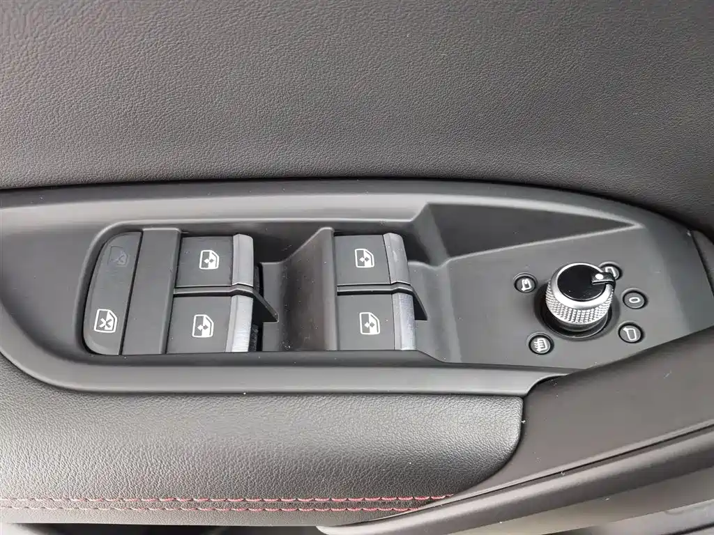 Audi Q5L 2022 40T RS Kit Racing Speed Edition фото 9