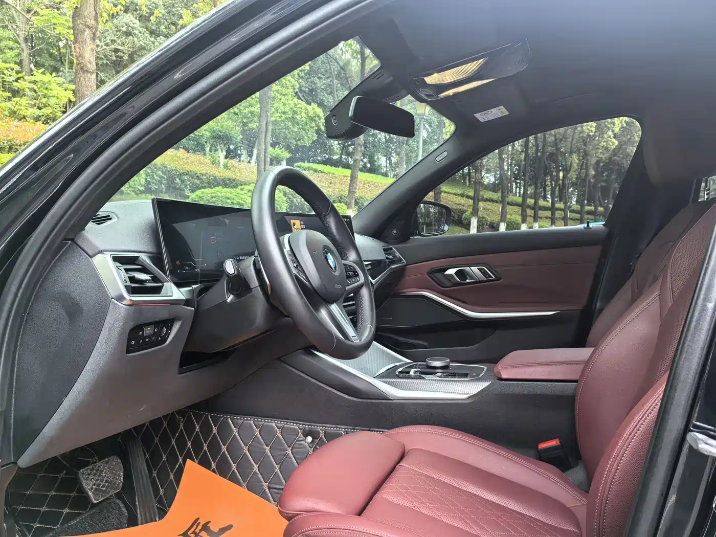 BMW 3 Series 2023 325i M Sport Black Night Package фото 14