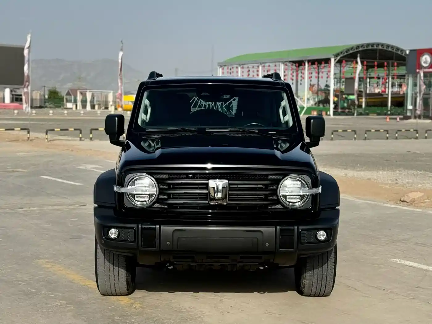 Tank 300 2023 Off-Road Edition 2.0T Conqueror фото 2