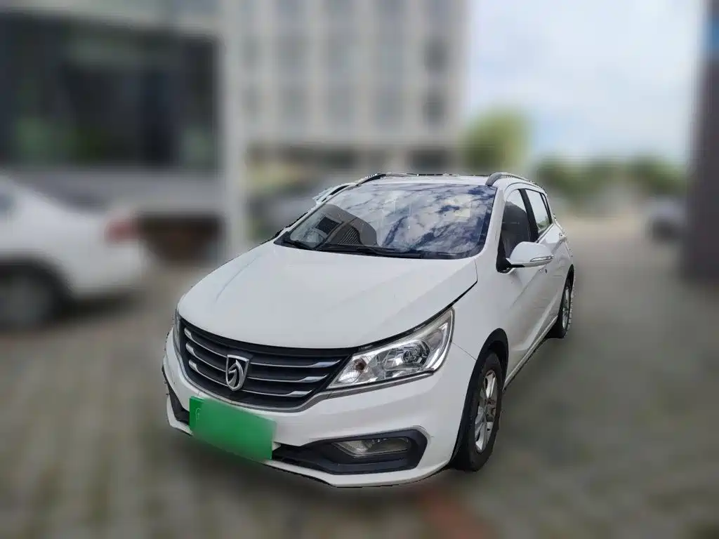 Baojun 310 2016 2016 1.2L Manual Luxury Type