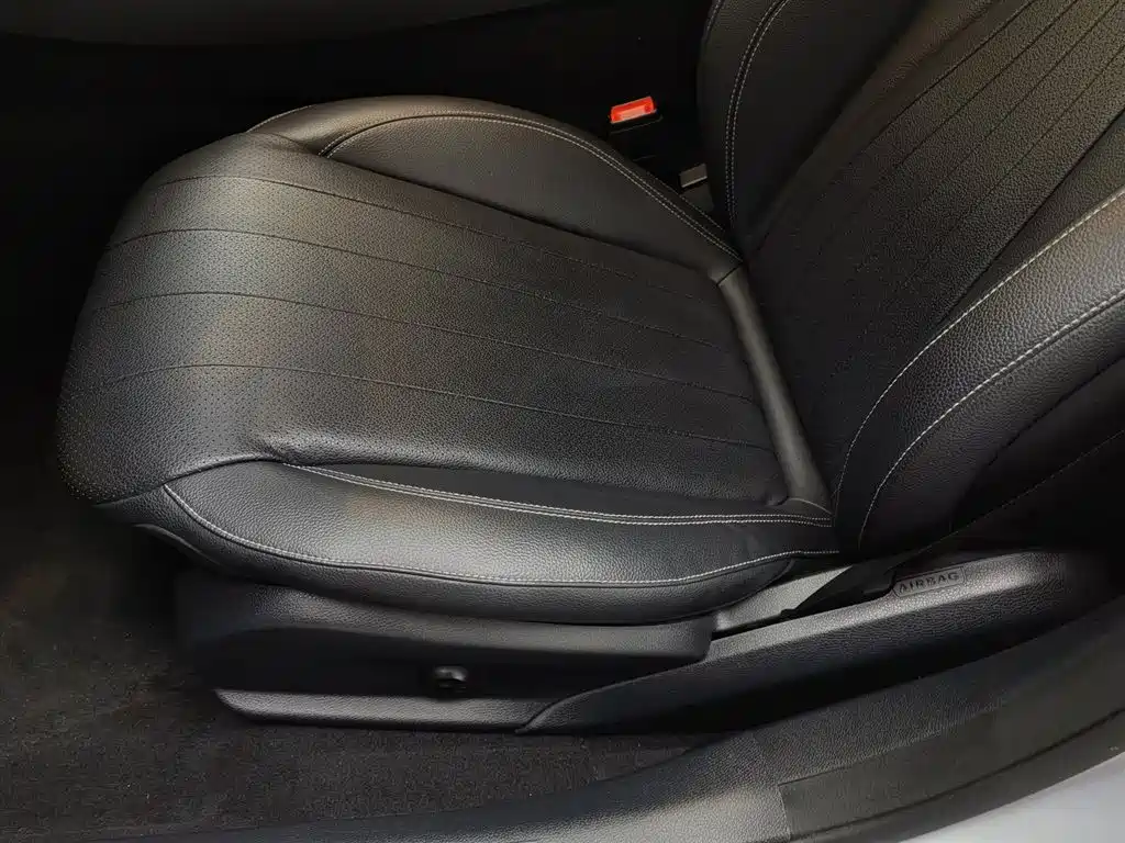 MERCEDES-BENZ E-CLASS (IMPORTED)