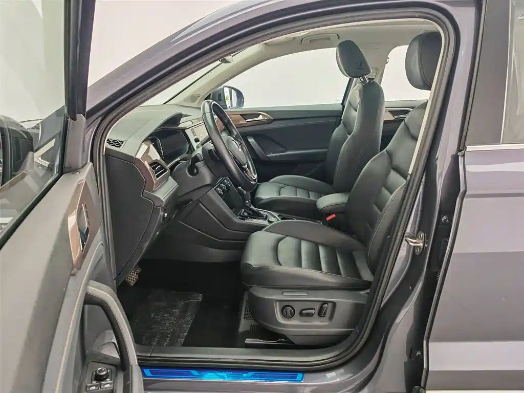 Volkswagen Tharu 2019 Model 330TSI 4WD Flagship Edition China VI фото 10