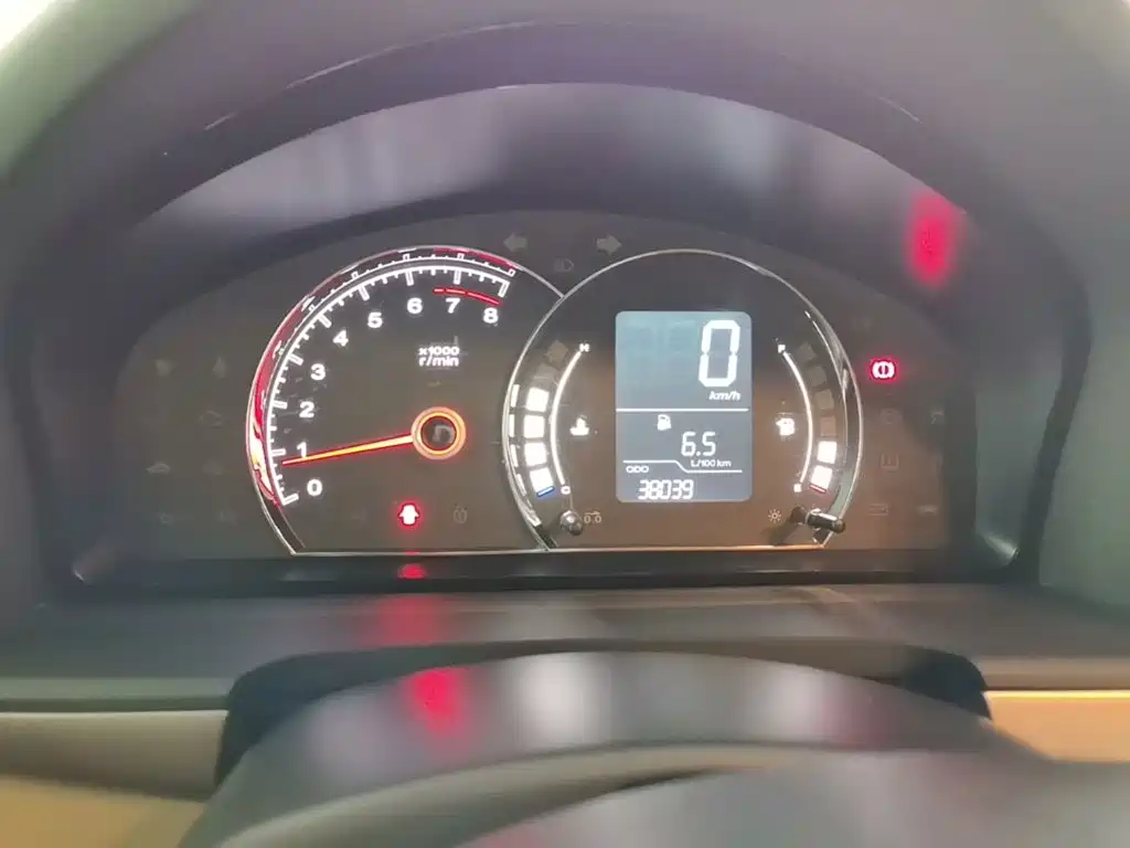 Roewe 350 2017 2015 Model 1.5L Manual Luxury Sunroof Edition