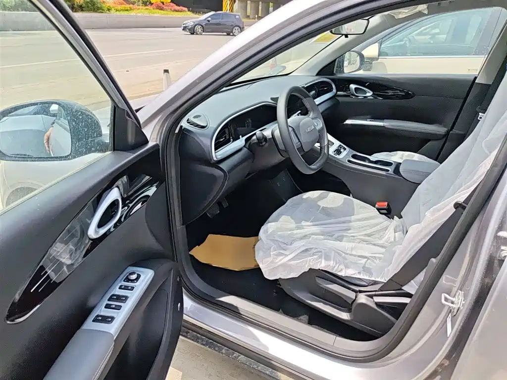 Geely Galaxy Starry Wish 2026 Edition 310km Youth Version фото 12