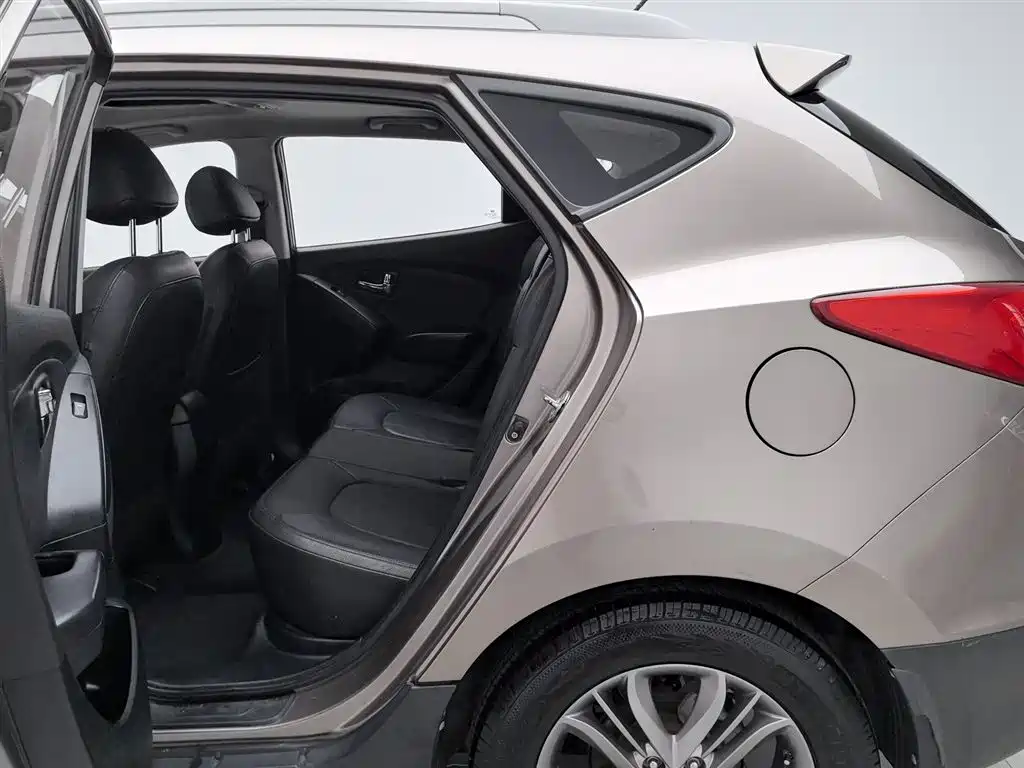 Hyundai Beijing Hyundai ix35 2013 2.0L Automatic 2WD Smart GLS China V фото 15